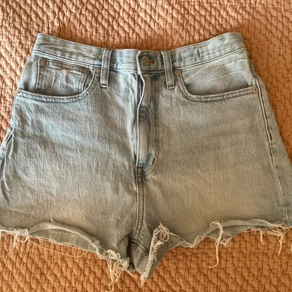 Madewell Mom Jean Shorts | Size 27 - Picture 2 of 4